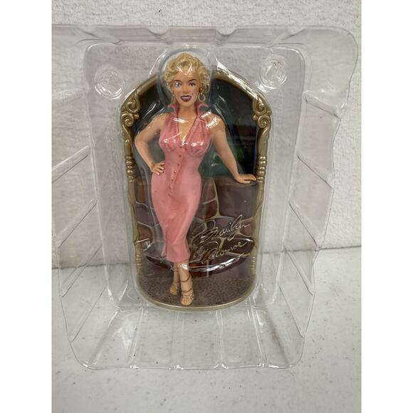 Marilyn Monroe Niagara Falls For Marilyn Carlton Cards 2005 Christmas Ornament - Picture 2 of 4